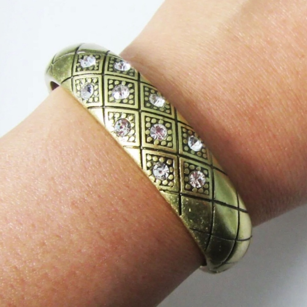 Vintage Premier Designs Elegant Gold-Tone Bangle Bracelet - Picture 4 of 4
